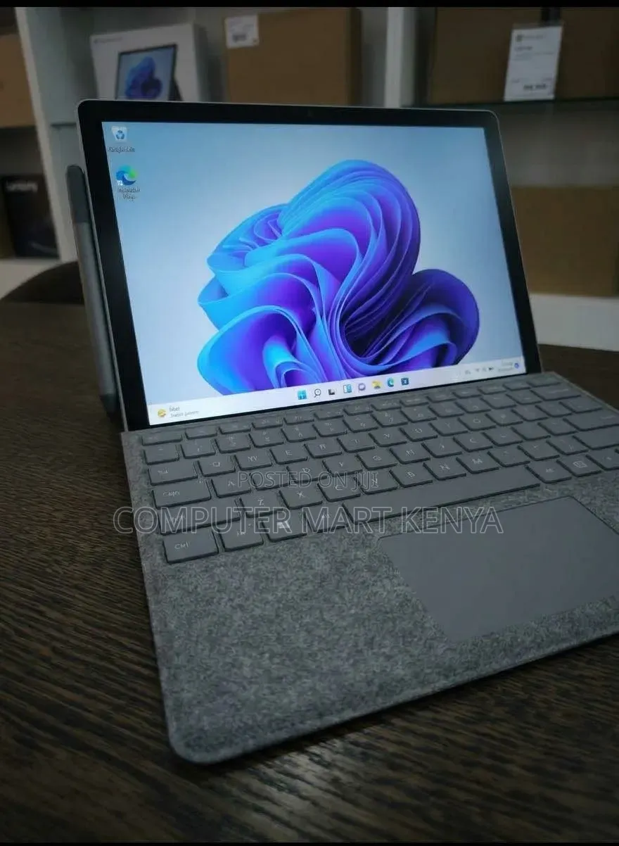 New Laptop Microsoft Surface Pro 8GB Intel Core i5 SSD 256GB