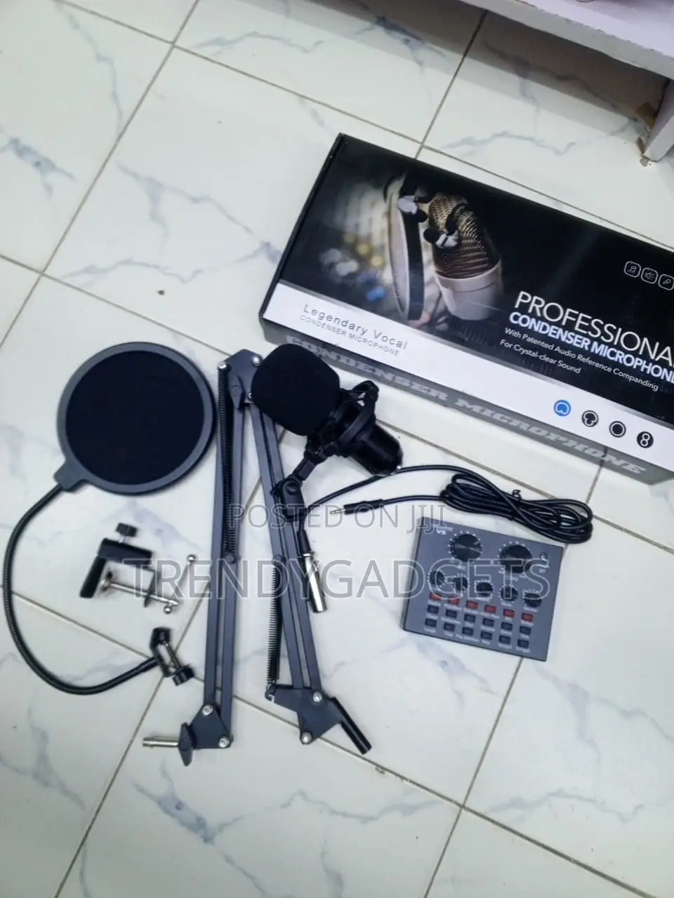 Legendary Vocal Condenser Microphone V8 Sound Card Boom Arm Kit