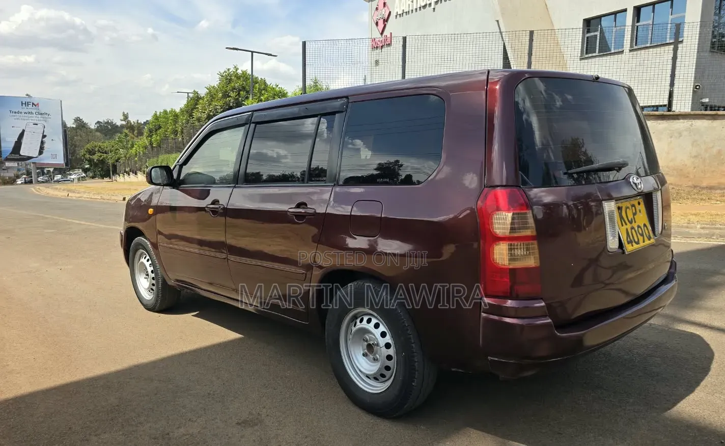 Toyota Succeed 2011 Maroon