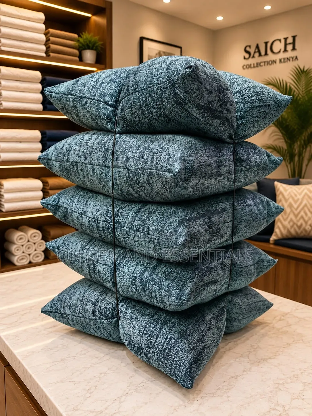 Throw Pillows With Quality Fibre With Zipper Set of 5pcs