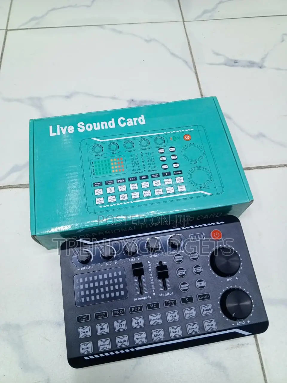 F998 Audio Mixer Sound Card With Voice Effects for Live Streaming