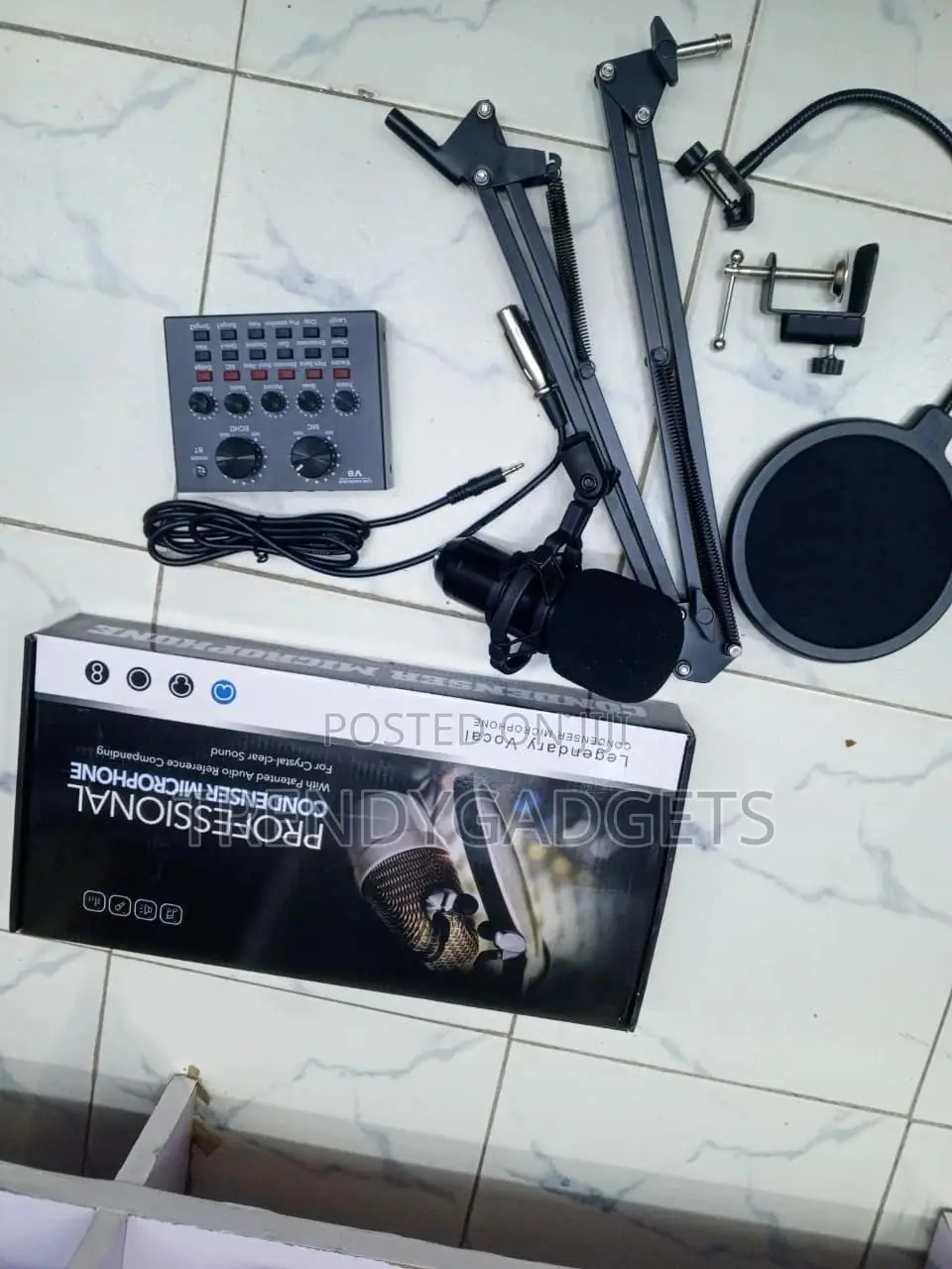 V8 Sound Card Condenser Microphone Kit for Podcast & Streaming