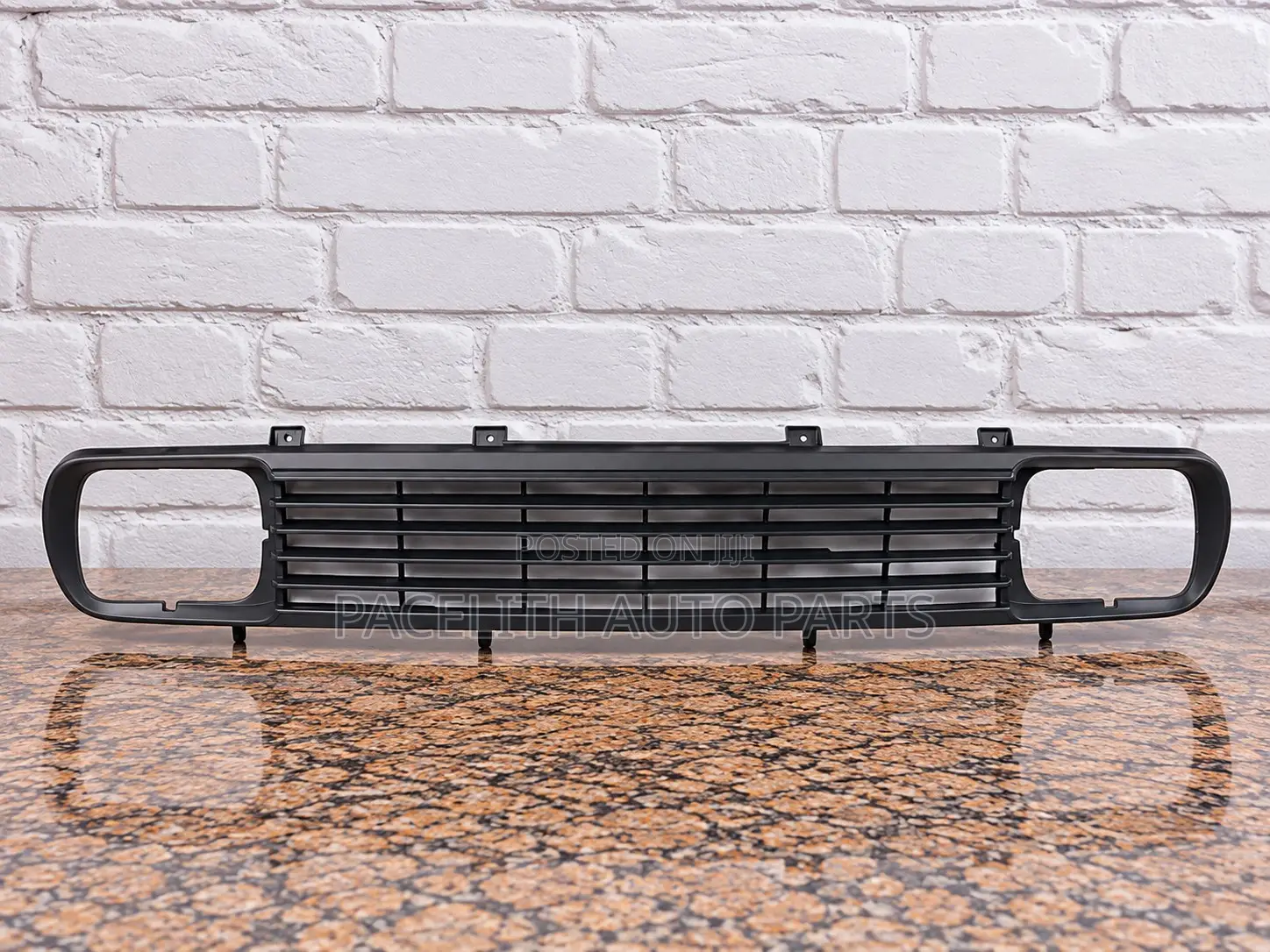 Front Grille Datsun 1200 for Square Head Lamp