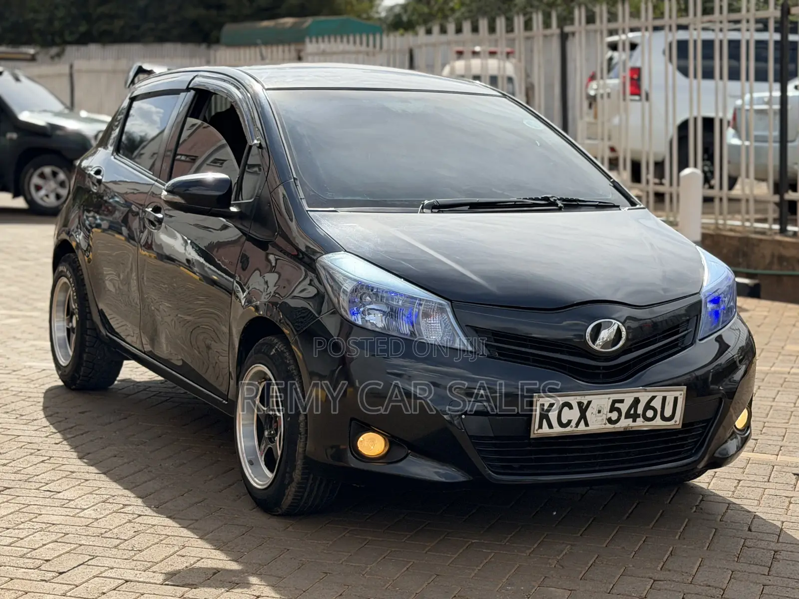 Toyota Vitz 2012 Black