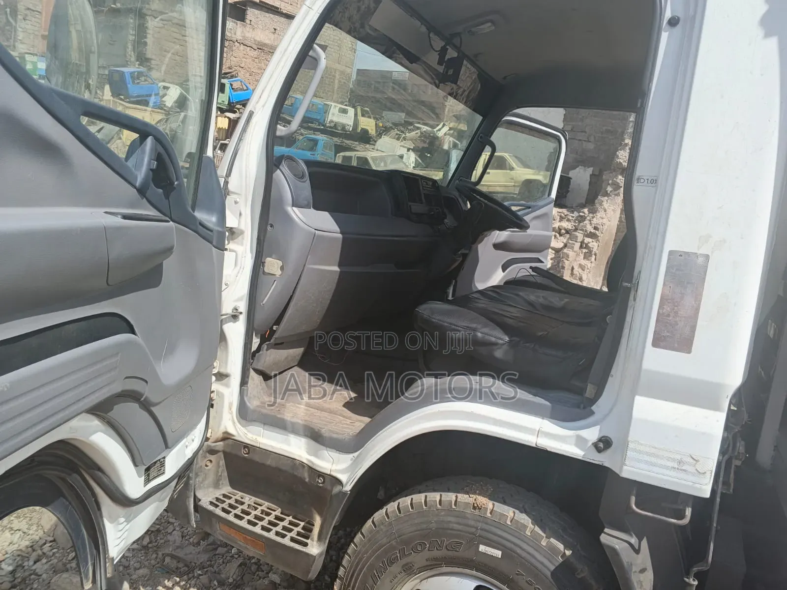 Mitsubishi Fuso 2014