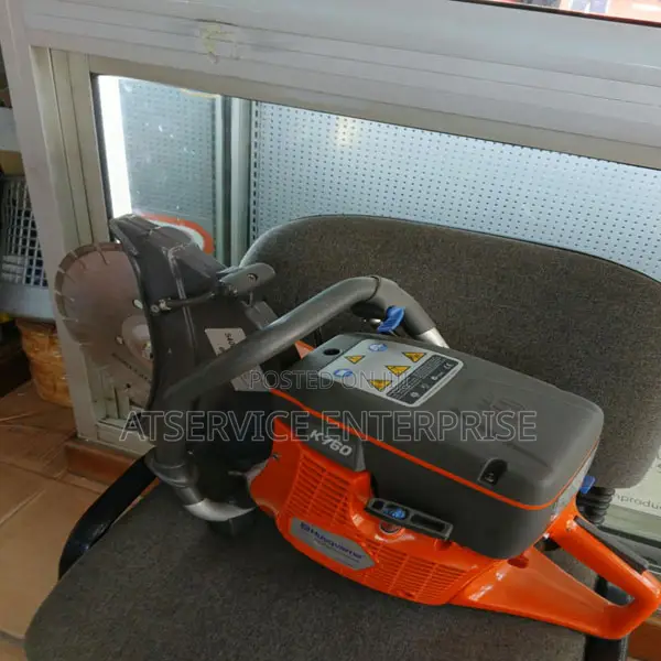 Husqvarna K760 12-Inch Heavy-Duty Gasoline Cutter