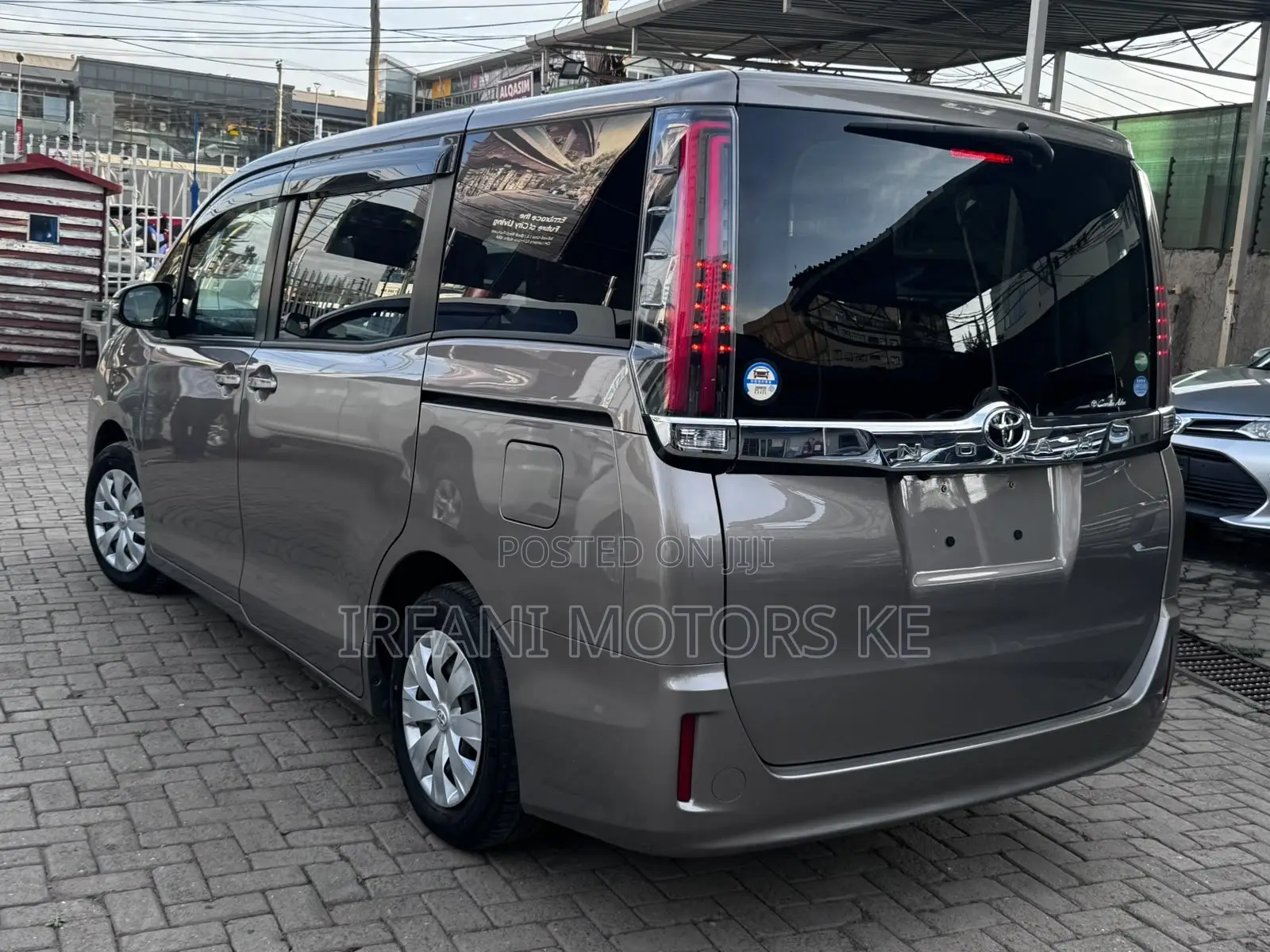 Toyota Noah 2.0 FWD (8 Seater) 2019 Gray