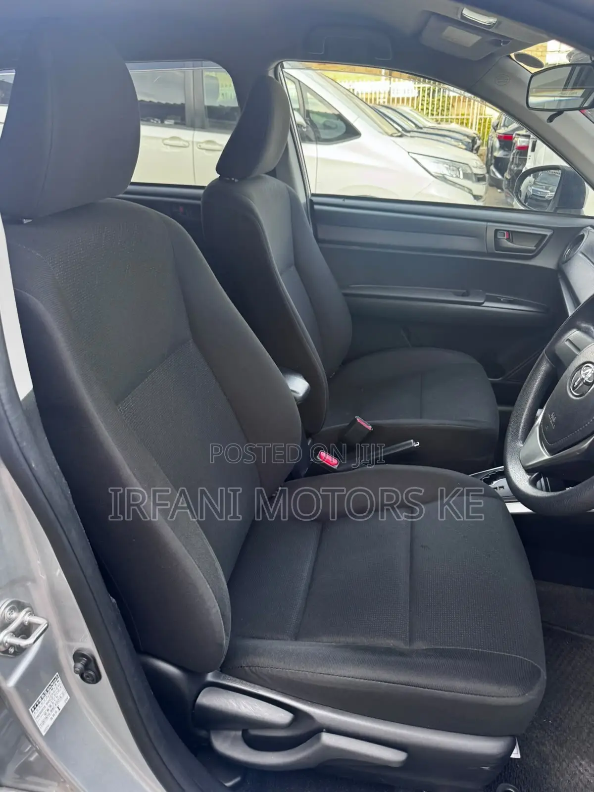Toyota Corolla Fielder 1.5 Hybrid FWD 2020 Silver