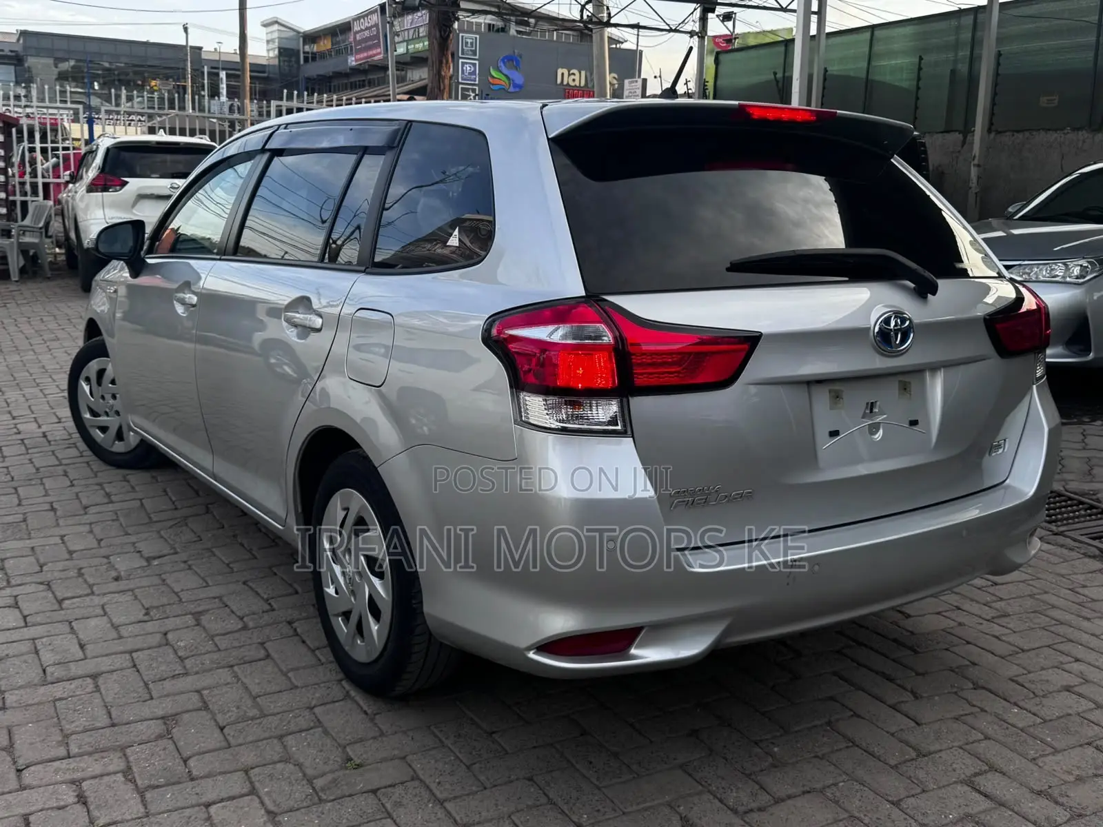 Toyota Corolla Fielder 1.5 Hybrid FWD 2020 Silver