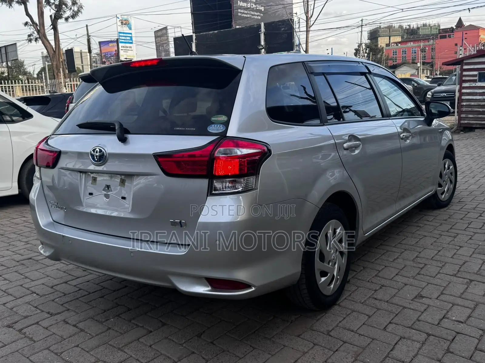 Toyota Corolla Fielder 1.5 Hybrid FWD 2020 Silver
