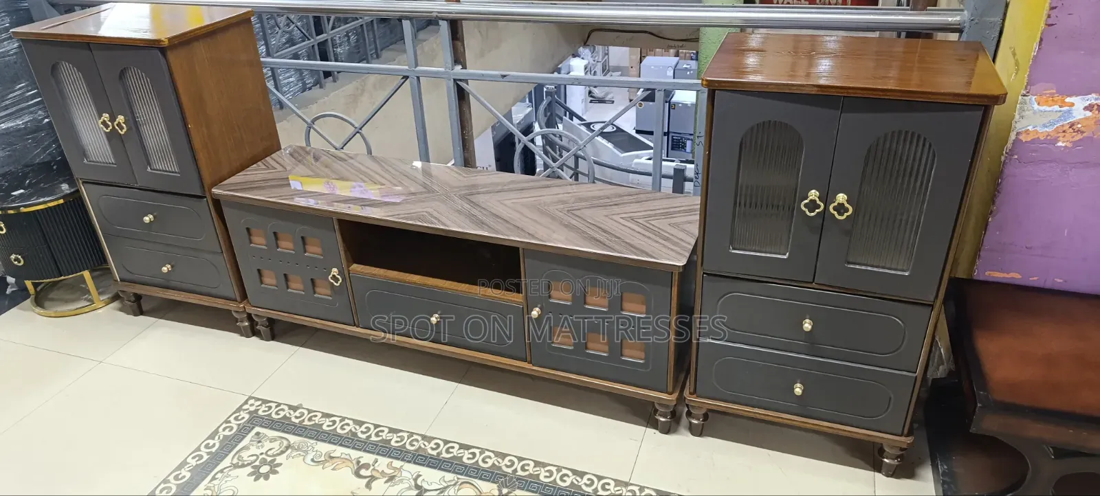 New Arrival! Modernized Detachable TV Stand With Drawers. Quality 