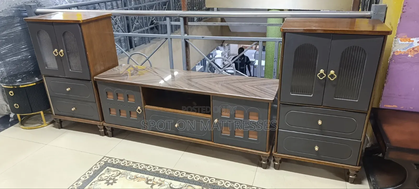 New Arrival! Modernized Detachable TV Stand With Drawers. Quality 