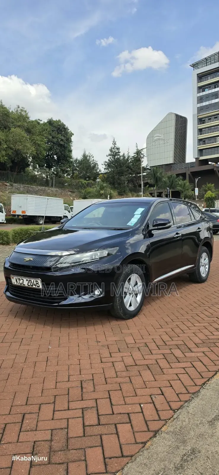 Toyota Harrier 2014