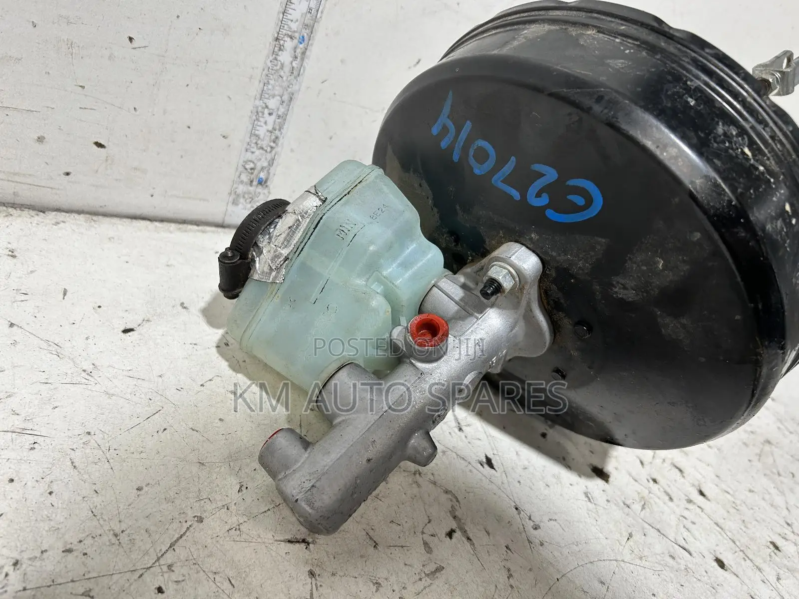 Toyota Land Cruiser HJ75(75 Series) Booster/Master Cylinder.