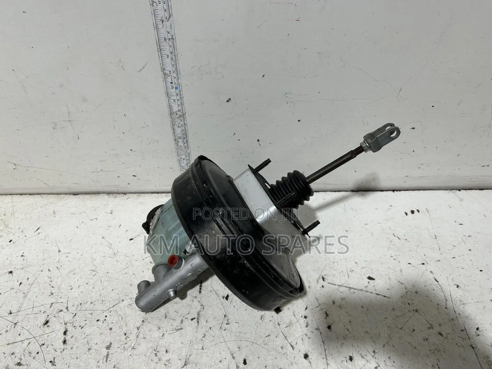 Toyota Land Cruiser HJ75(75 Series) Booster/Master Cylinder.