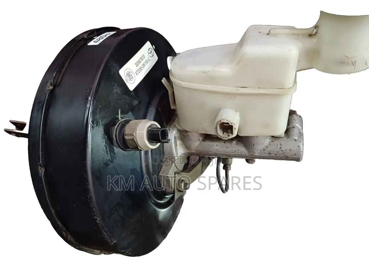 Toyota Hilux Vigo Brake Booster/Master Cylinder.