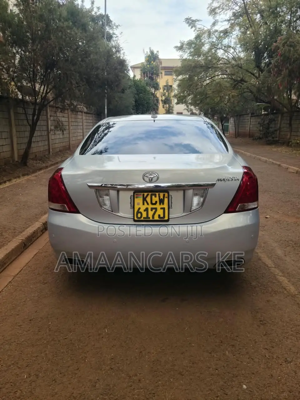 Toyota Crown Majesta 4.6 RWD 2012 Silver