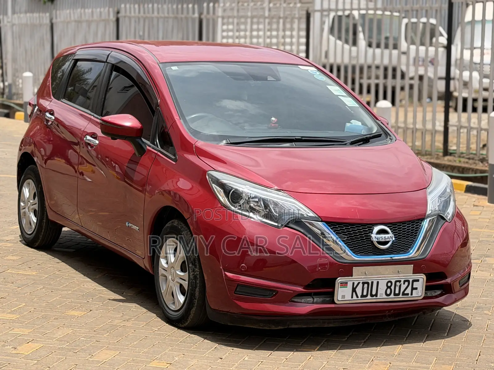 Nissan Note 2013 Red