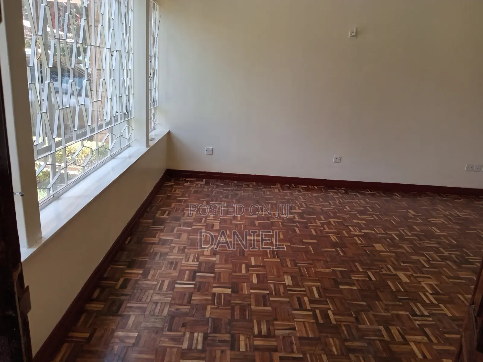 4bdrm Maisonette in Raphta Road for rent