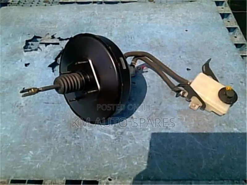 Toyota Voxy Booster/Master Cylinder, Old Model.