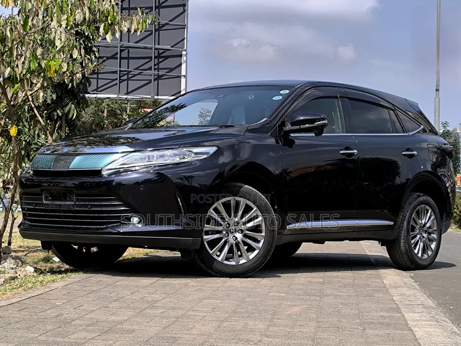 Toyota Harrier 2.0 2019 Purple