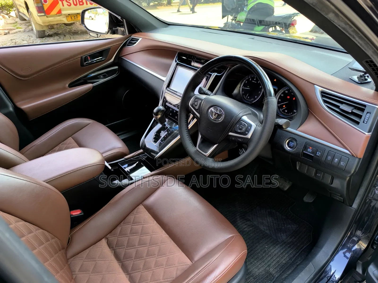 Toyota Harrier 2.0 2019 Purple