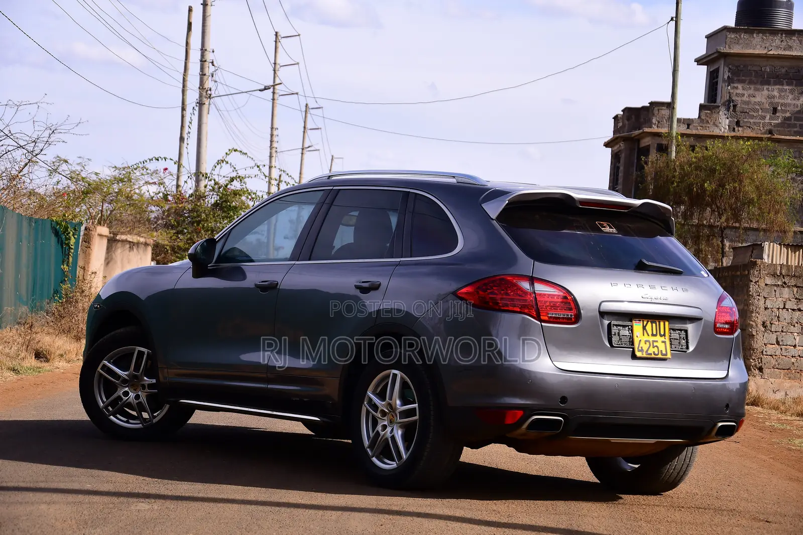 Porsche Cayenne 4dr SUV AWD (3.6L 6cyl 6M) 2014 Gray