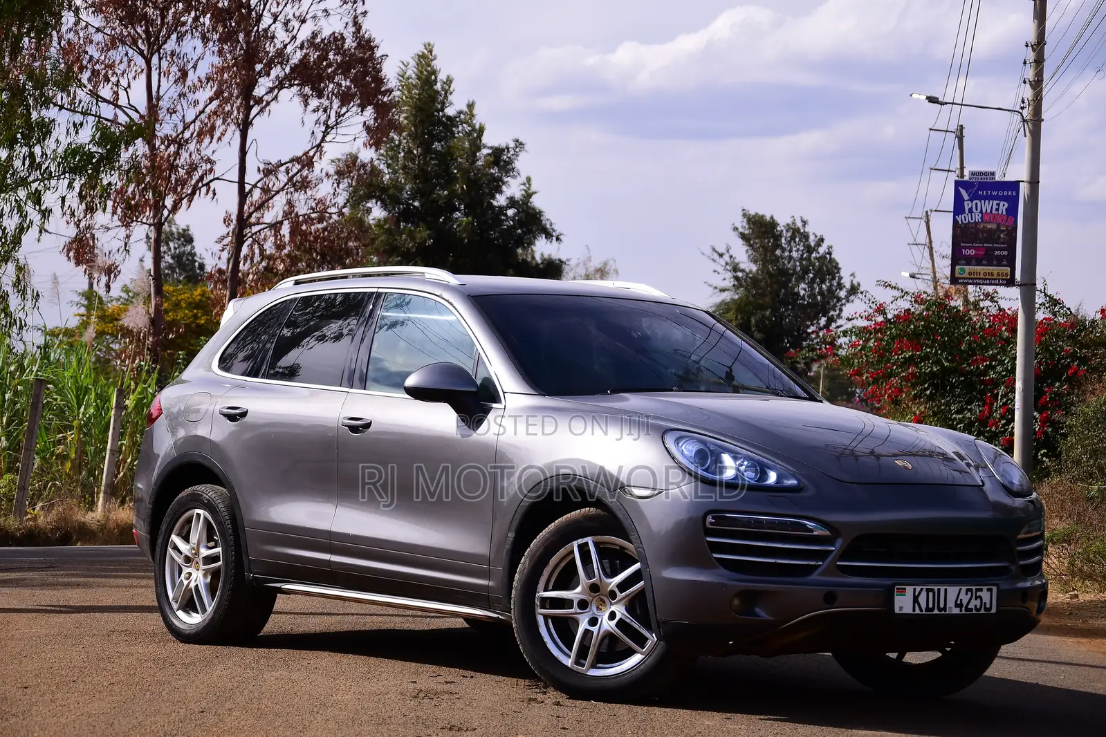 Porsche Cayenne 4dr SUV AWD (3.6L 6cyl 6M) 2014 Gray