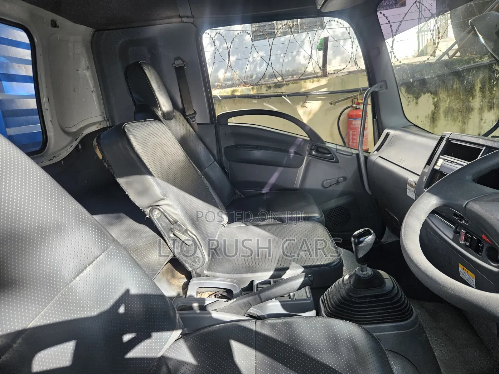 Isuzu FRR 2022 White