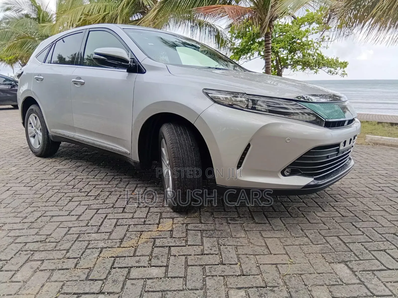 Toyota Harrier 2020 Silver