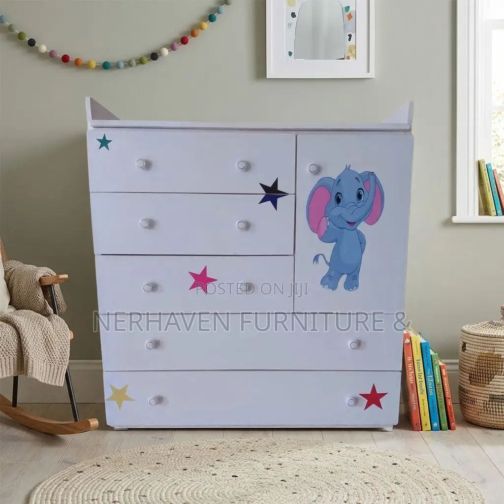 Chest of Drawers – Stylish Bedroom Storage Cabinet