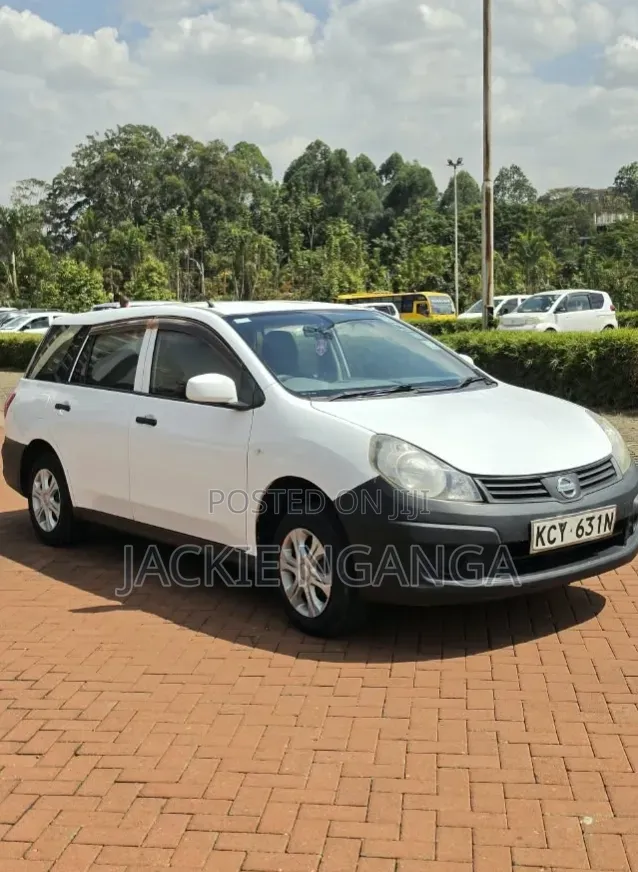 Nissan Advan 2013 White