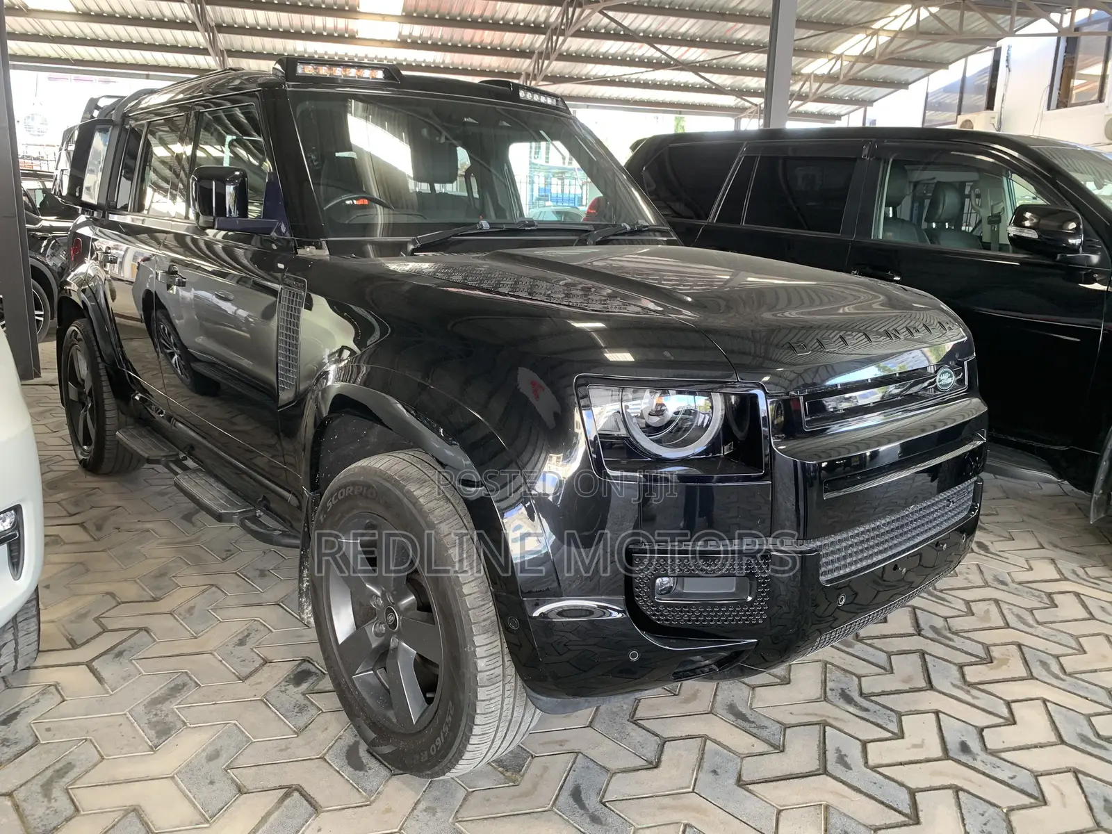 Land Rover Defender X-Dynamic SE 2024 Matt Black