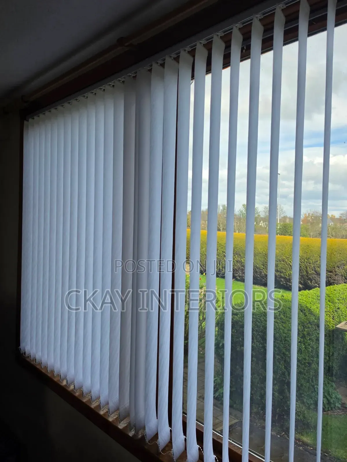 Beautiful Vertical Blind Selected to Suit Different Taste and Interior