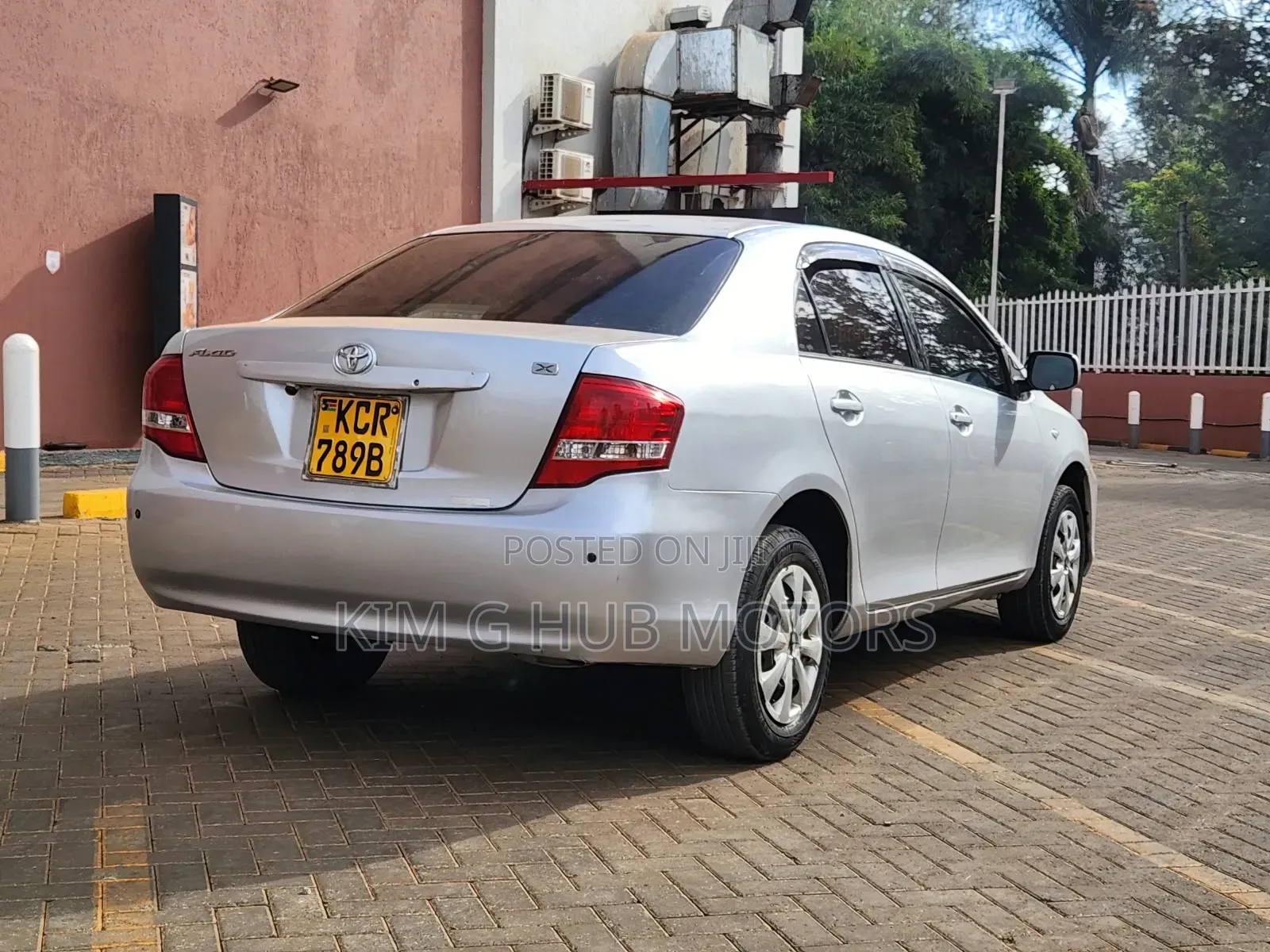 Toyota Axio 2011 Silver