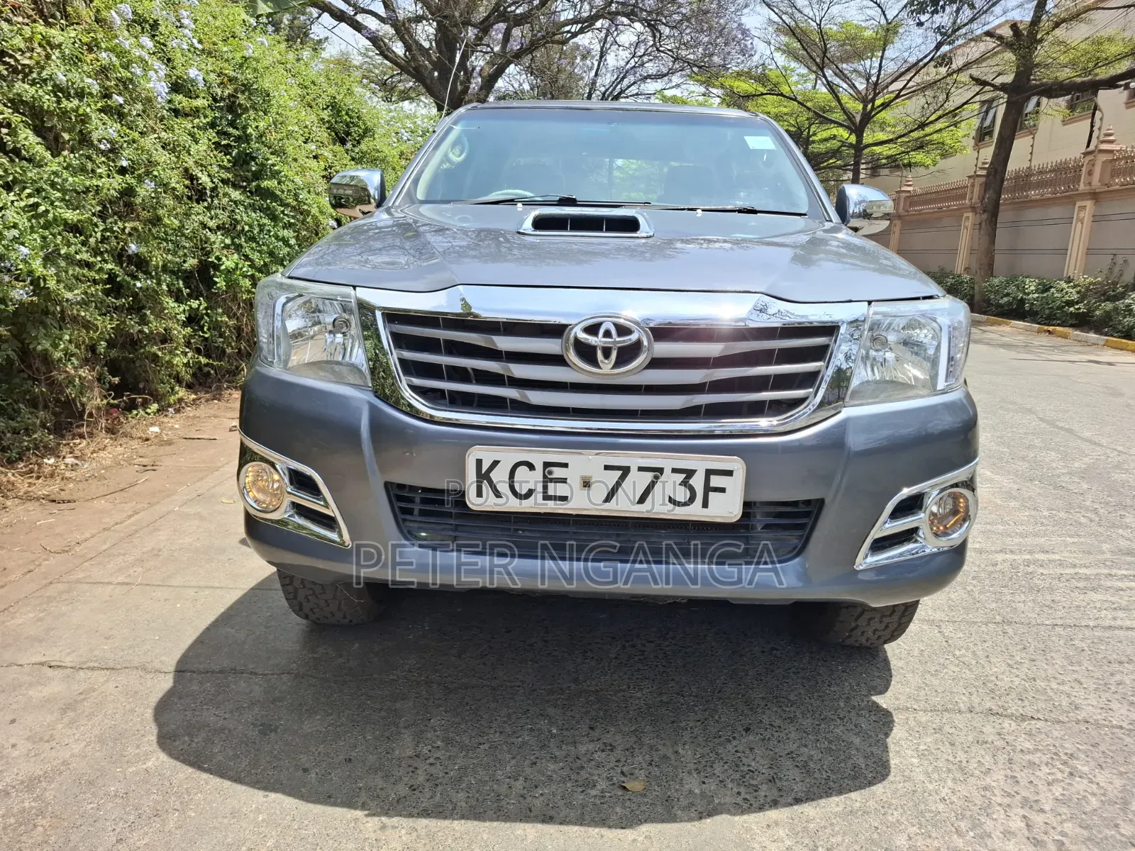 Toyota Hilux 3.0 D-4D Double Cab 2008 Gray