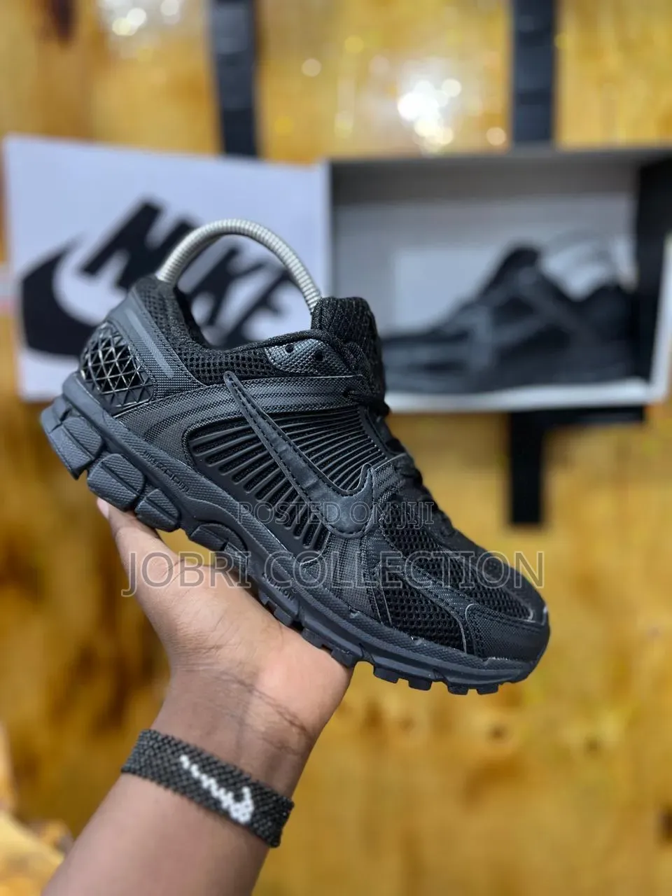 Black Nike Vomero 5 Designer Sneakers