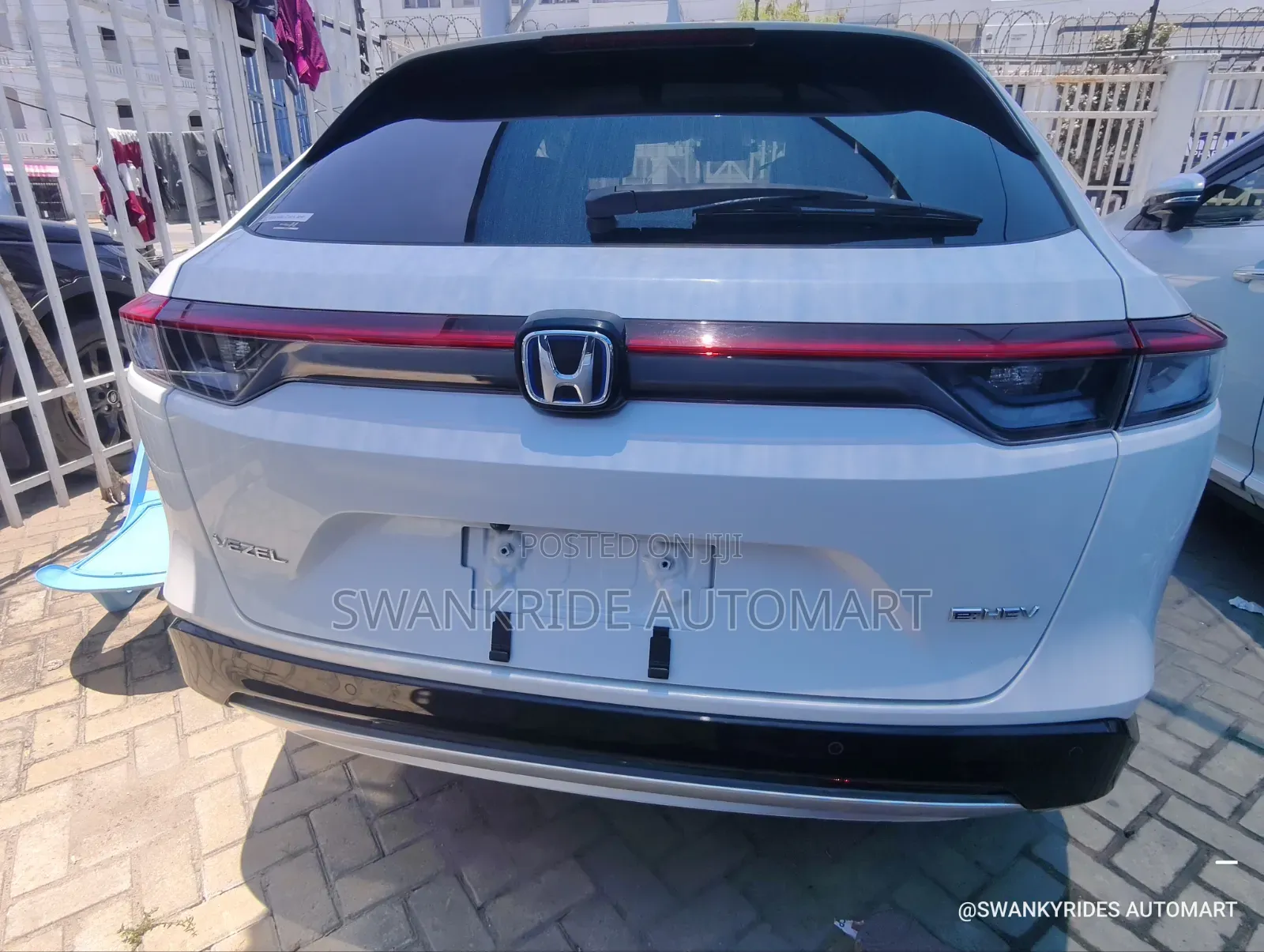 Honda Vezel 1.5 Hybrid 2WD 2021 White