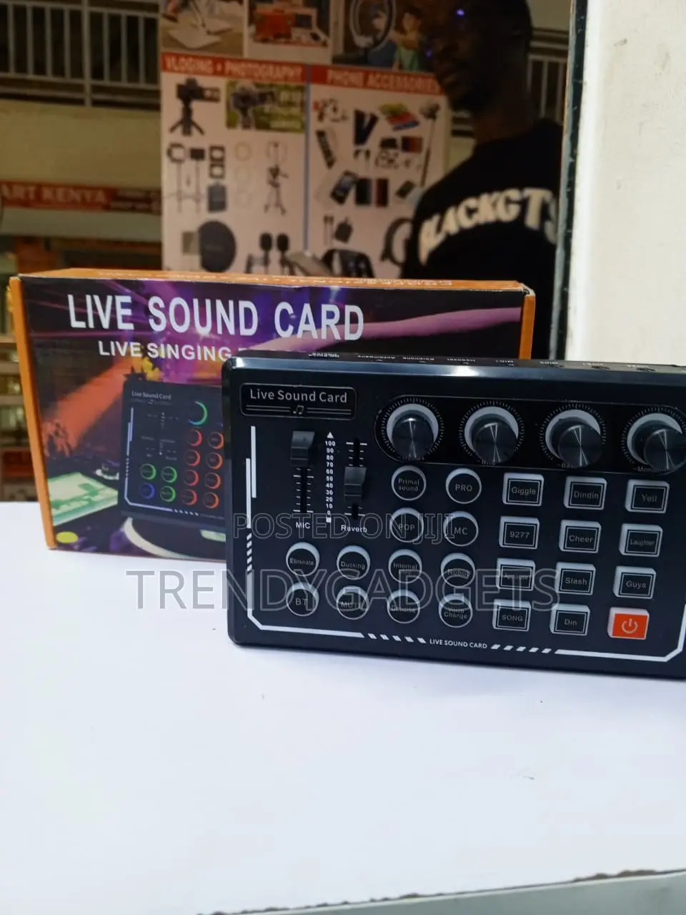 Portable Sound Card Mixer With Effects for Live Streaming