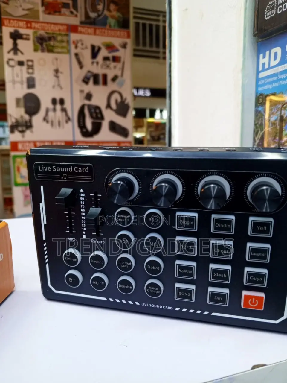 Portable Sound Card Mixer With Effects for Live Streaming