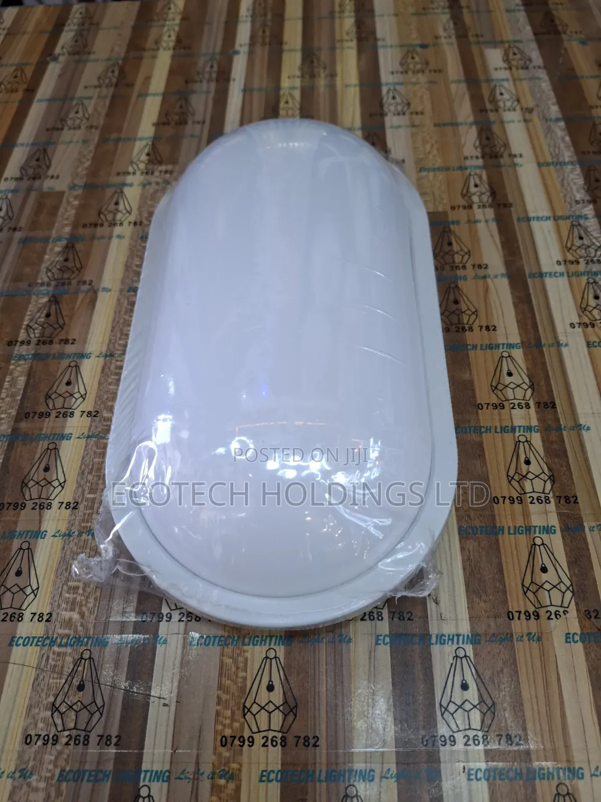 22wts Warm White Oval Plastic Bulkhead