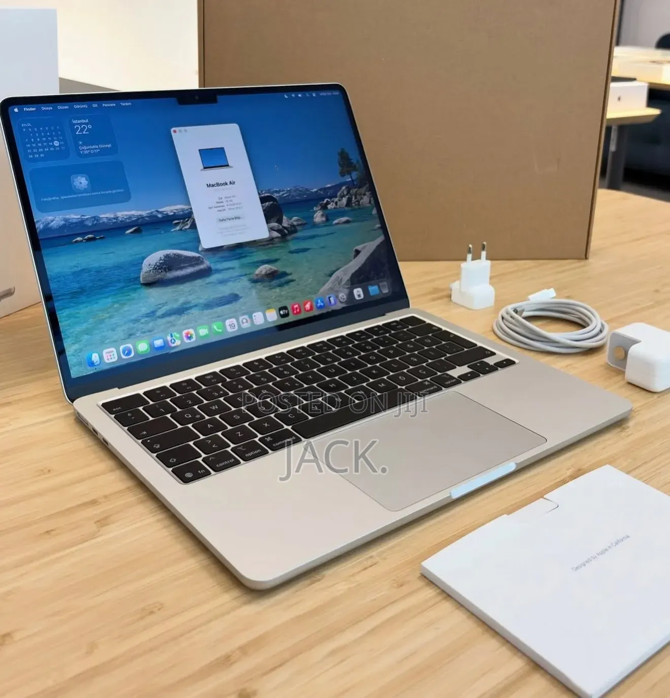 Laptop Apple MacBook Air 2024 M3 16GB Apple M3 SSD 512GB