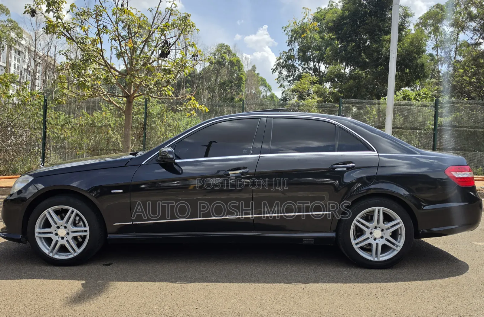 Mercedes-Benz E250 2012 Black