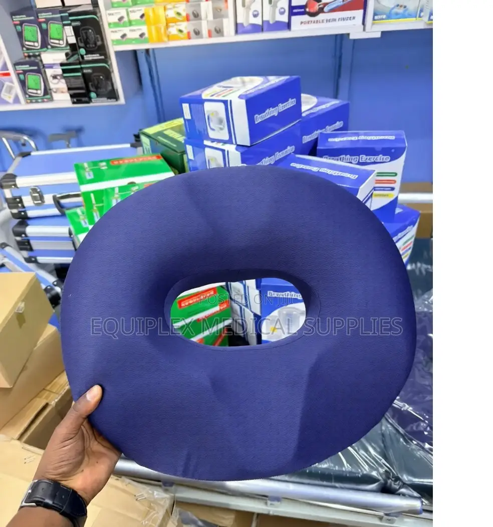 Quality Donut Cushion for Uniform Weight Distribution