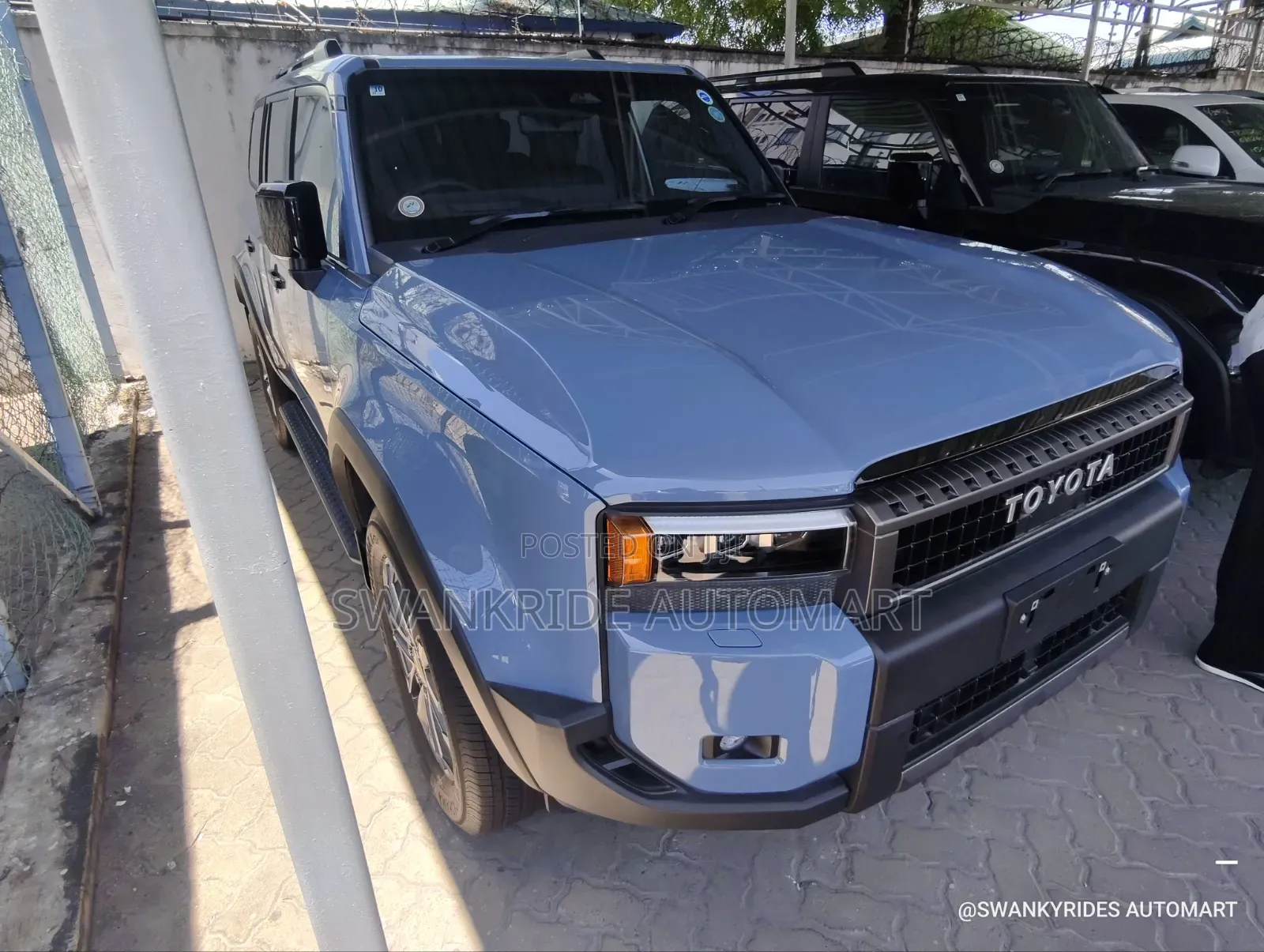 New Toyota Land Cruiser Prado 2.8 2025 Blue