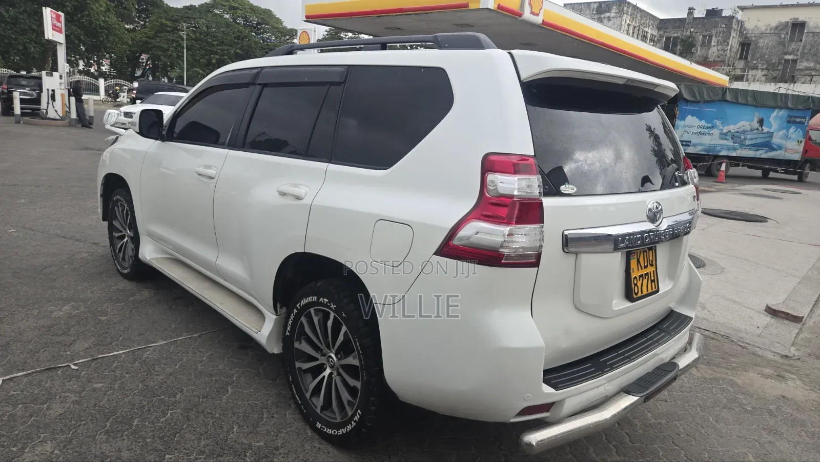 Toyota Land Cruiser Prado 2017 White