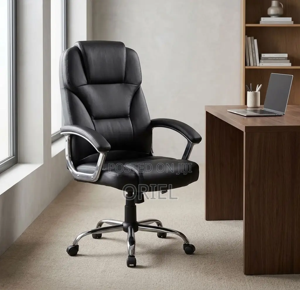 Executive Chair : High-Quality Black Leather Executive Chair