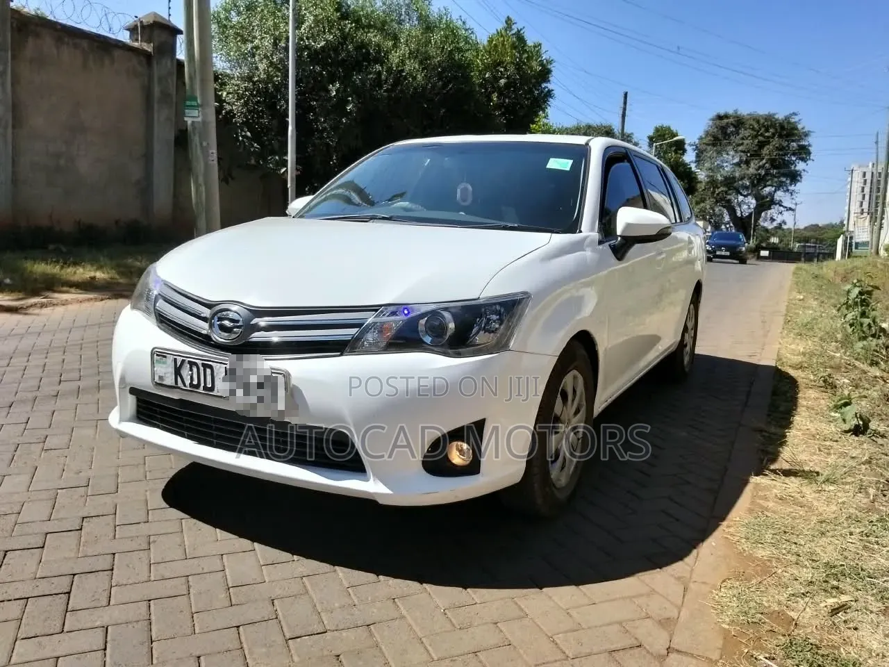 Toyota Corolla Fielder 1.5 Petrol FWD 2014 White