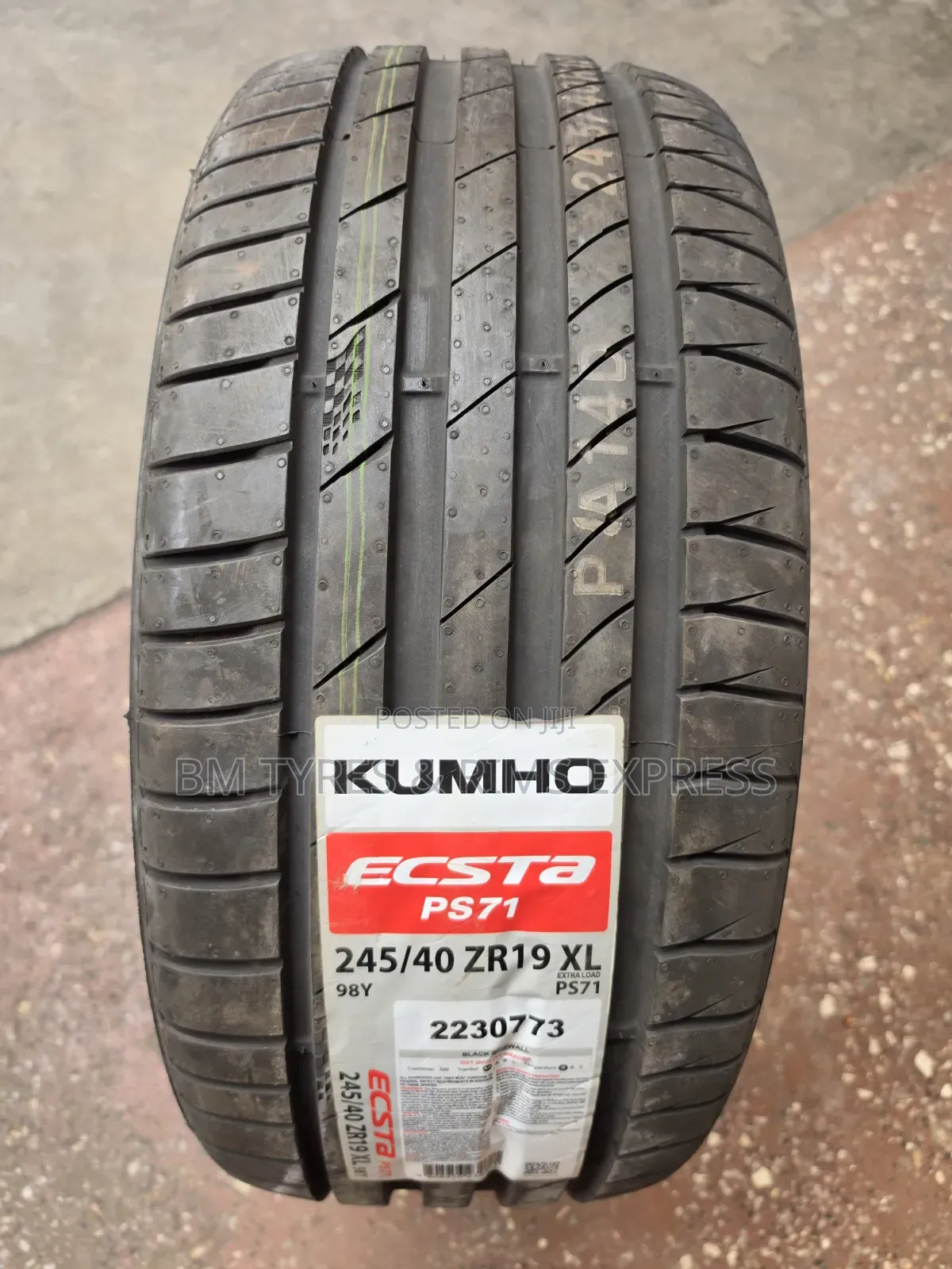 245 /40 R19 Khumo Tires