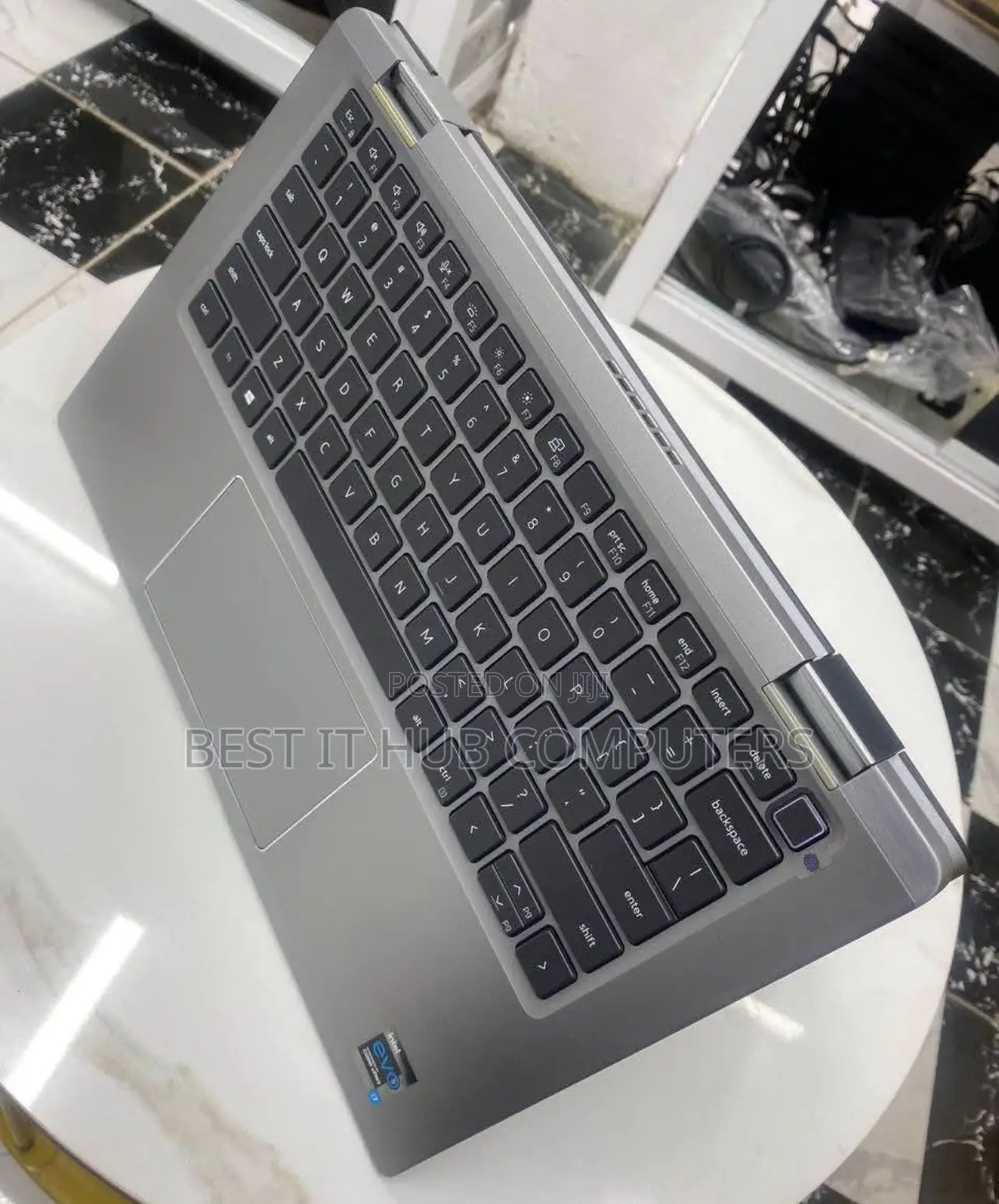 Laptop Dell Inspiron 14 7420 2-in-1 16GB Intel Core i7 SSD 512GB